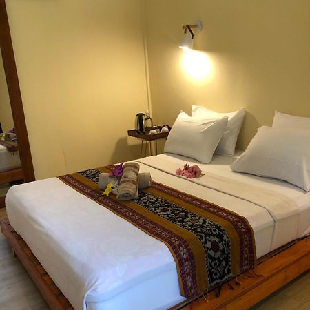 Waroeng Senaru Hotel Eksteriør billede